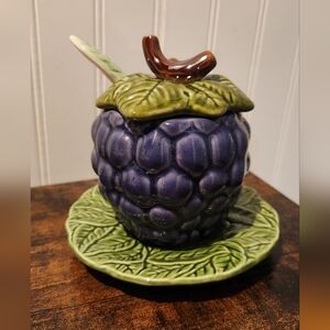 Vintage Majolica Grape Ceramic Jam Pot 70s Fruitcore Farmhouse Kitsch Twee MCM